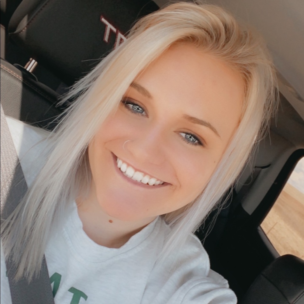 Meet your Posher, Sydnee